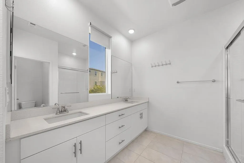 https://cdn.realtyfeed.com/cdn/127/306636171/e5917e4ade03f7746201c1f530f15b5a.webp