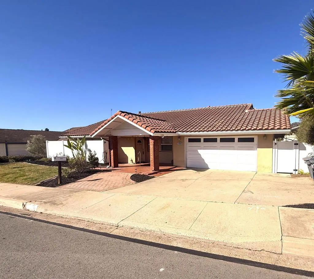 https://cdn.realtyfeed.com/cdn/127/306636199/1255f80043371afcec0db69921ca2600.webp