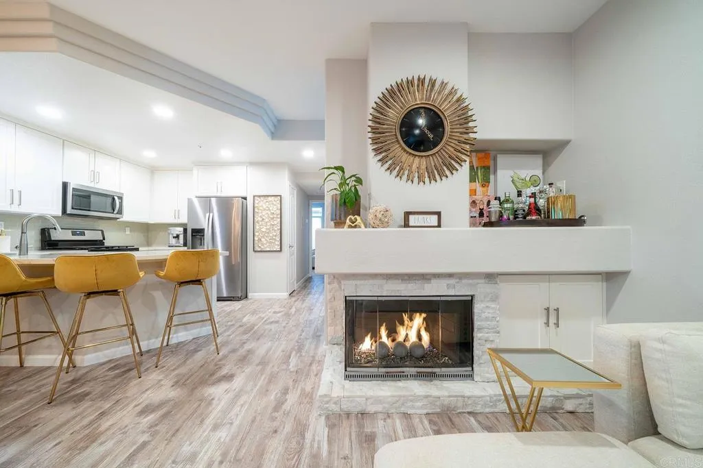 https://cdn.realtyfeed.com/cdn/127/306636206/df7f8826bc11d663d317181b3b3dfc1f.webp