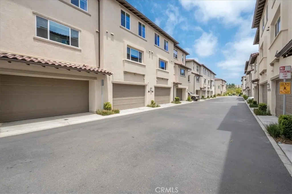 https://cdn.realtyfeed.com/cdn/127/306636325/1524a0ae759613df8ce8f55022287046.webp