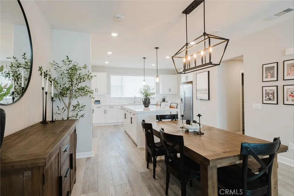 https://cdn.realtyfeed.com/cdn/127/306636325/ab4ec1368d290f8179a0518aa0a040d4.webp