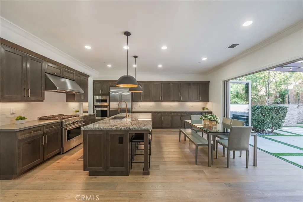 27649 Skylark, Saugus, CA 91350 - Photo 3 of 40, Saugus, CA