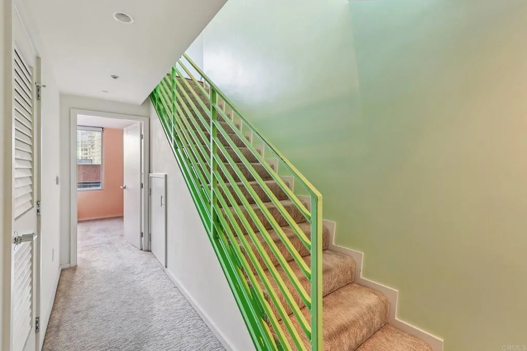 https://cdn.realtyfeed.com/cdn/127/306636350/0b29e4d5ba083846d8a21dc21032c517.webp