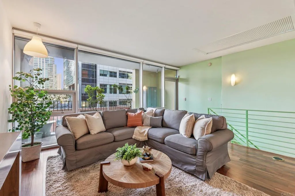 https://cdn.realtyfeed.com/cdn/127/306636350/dc7e62b3481e527d94b348f6a797ce7f.webp