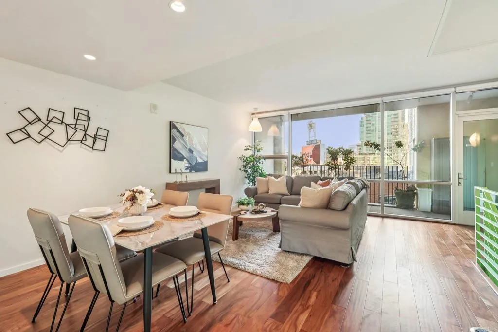 https://cdn.realtyfeed.com/cdn/127/306636350/f11fdc659c8e7215954add1121cb9dcc.webp