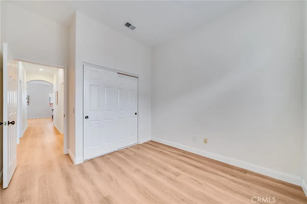 https://cdn.realtyfeed.com/cdn/127/306636354/2b2965794ba38bffe8a089a7eaba6217.webp