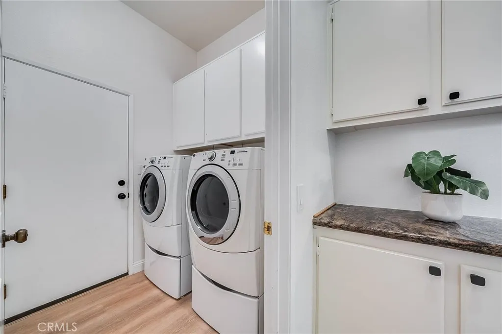 https://cdn.realtyfeed.com/cdn/127/306636354/9b845efa975716087f9a9260080c1800.webp