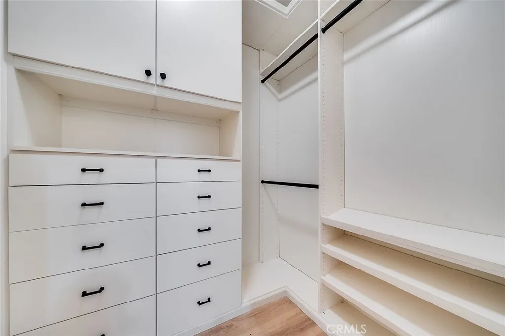 https://cdn.realtyfeed.com/cdn/127/306636354/c5608db5503425cfe113dce63d7d35a4.webp