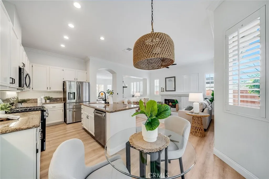 https://cdn.realtyfeed.com/cdn/127/306636354/ec966767c5d52a9ec714281cb3fe9f1d.webp