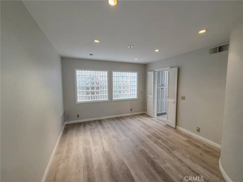 5018 Evanwood Avenue, Oak Park, CA 91377 - Photo 5 of 55, Oak Park, CA