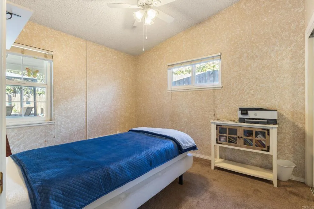https://cdn.realtyfeed.com/cdn/127/306636421/12cc83e1251c3e6c9a257f666f027029.webp