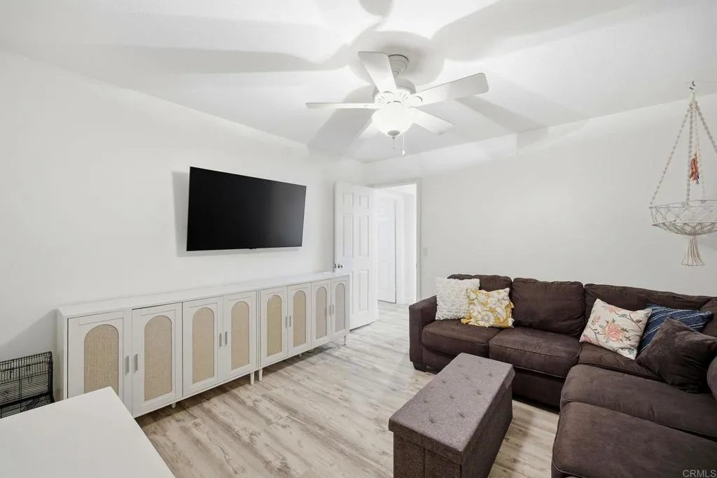 https://cdn.realtyfeed.com/cdn/127/306636440/1be9adaca46016c6ecd0087e237979b9.webp