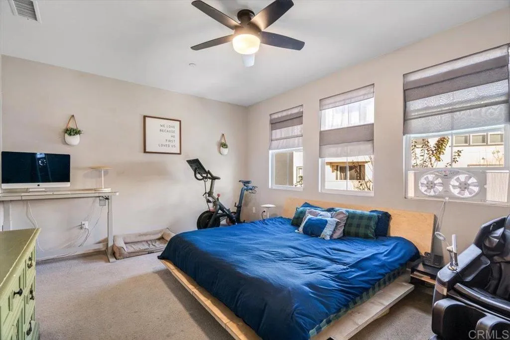https://cdn.realtyfeed.com/cdn/127/306636487/1d1eab2720939ca173c55223c26bdb59.webp