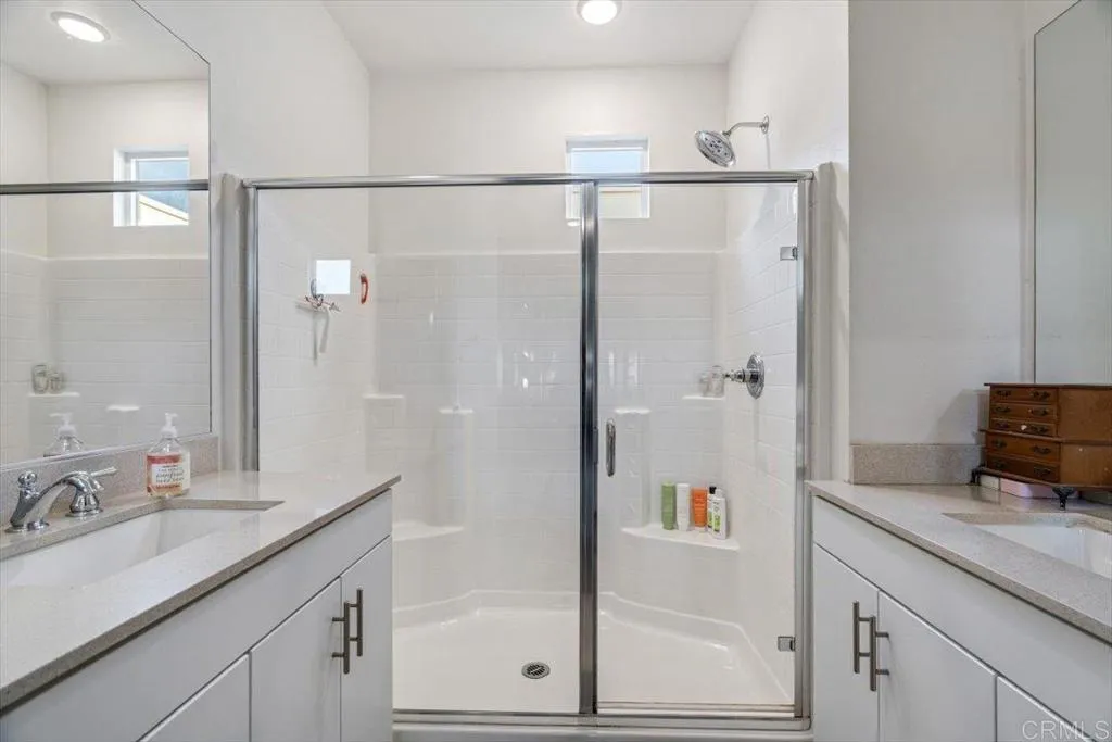 https://cdn.realtyfeed.com/cdn/127/306636487/4a4916767ef15fc00acb594b6cadda50.webp