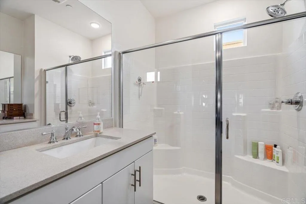 https://cdn.realtyfeed.com/cdn/127/306636487/959b4e40a097cd2332ca67f6c03f5b57.webp
