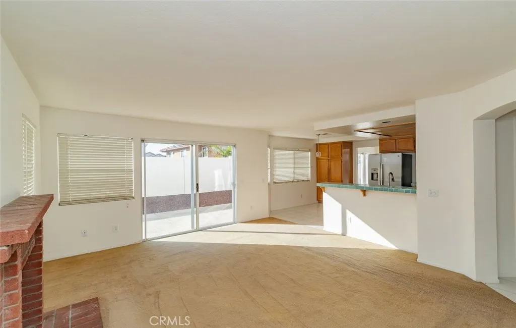 https://cdn.realtyfeed.com/cdn/127/306636667/75c0202ec185cbd8f2616a34f80eee10.webp