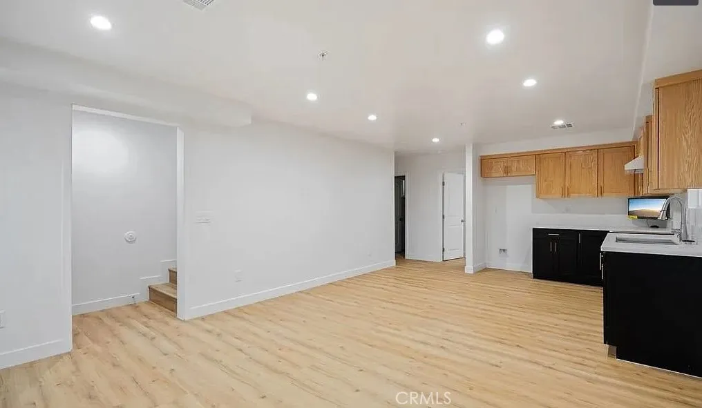 10422 Graham Avenue, Los Angeles, CA 90003 - Photo 5 of 37, Los Angeles, CA