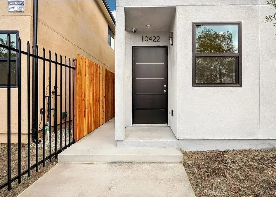 10422 Graham Avenue, Los Angeles, CA 90003 - Main photo, Los Angeles, CA