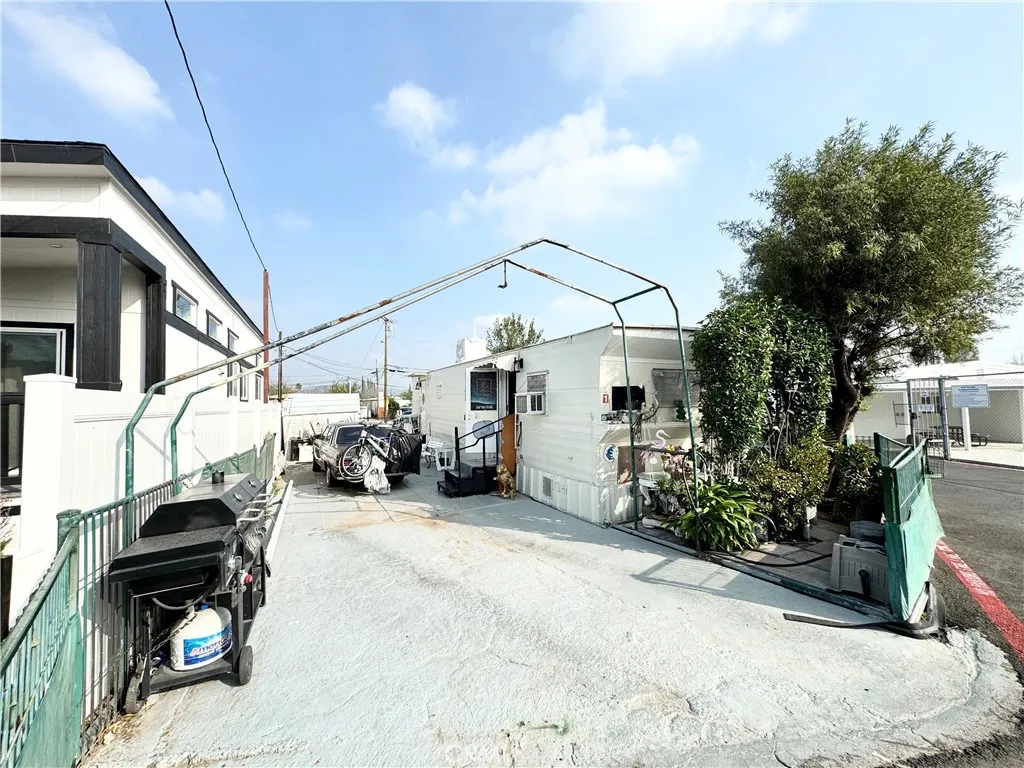 2250 W Darby Unit 1, San Bernardino, CA 92407 - Photo 2 of 6, San Bernardino, CA