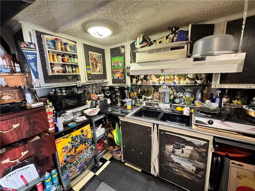 2250 W Darby Unit 1, San Bernardino, CA 92407 - Photo 4 of 6, San Bernardino, CA