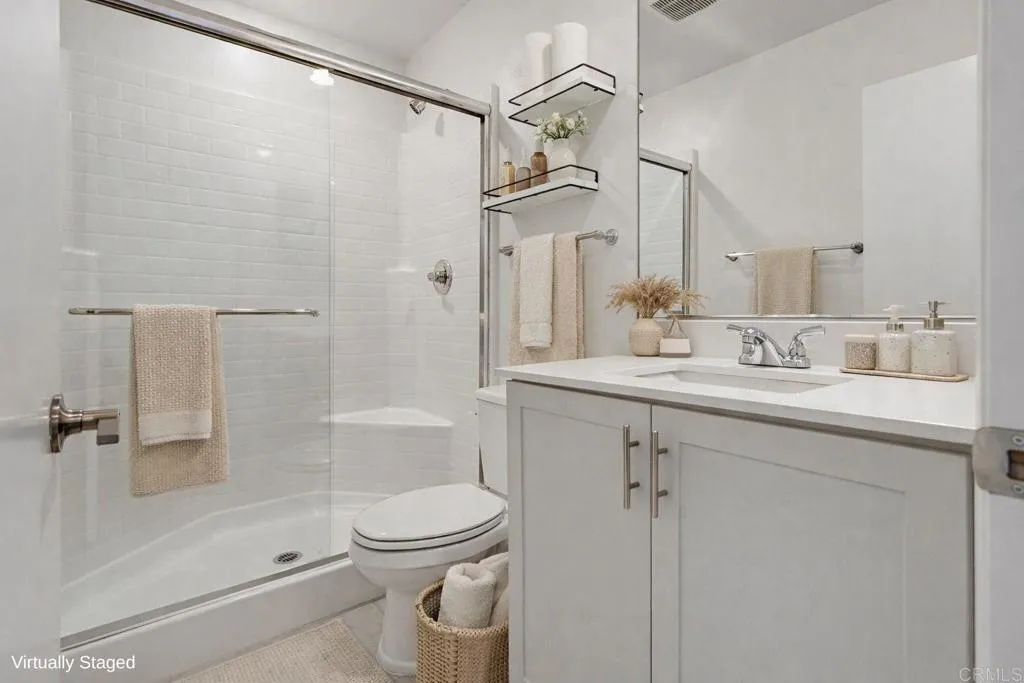 https://cdn.realtyfeed.com/cdn/127/306636769/055bad3138c750aa8d73571bed9112a3.webp
