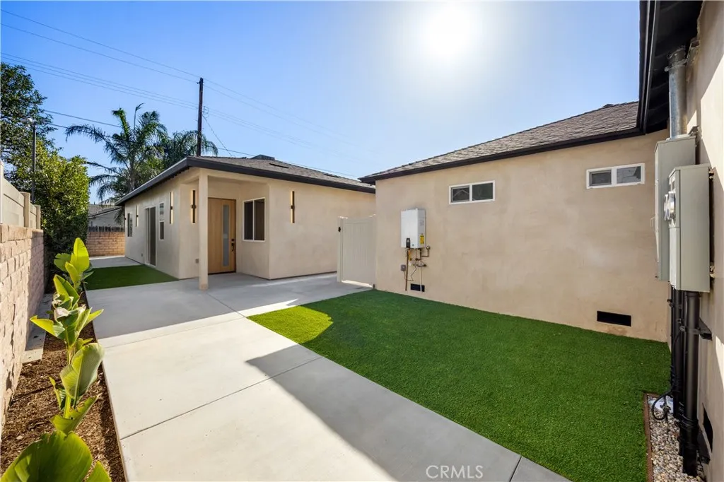 6950 Amestoy Avenue, Lake Balboa, CA 91406 - Photo 2 of 19, Lake Balboa, CA