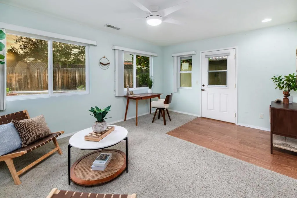 https://cdn.realtyfeed.com/cdn/127/306636813/b12fed6220ce1e9c935b56f0917a5c28.webp