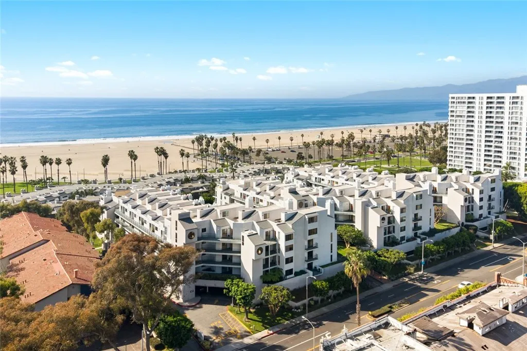 Santa Monica, CA 90405