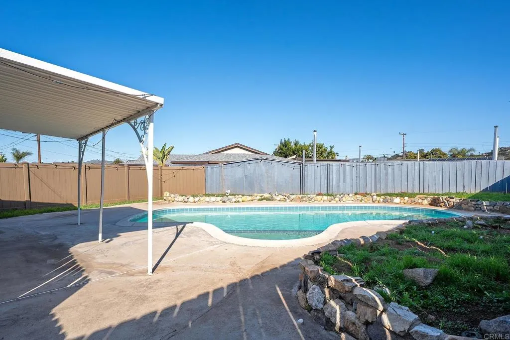 https://cdn.realtyfeed.com/cdn/127/306636841/3089e51637b2f02963460c241e7a6ed7.webp