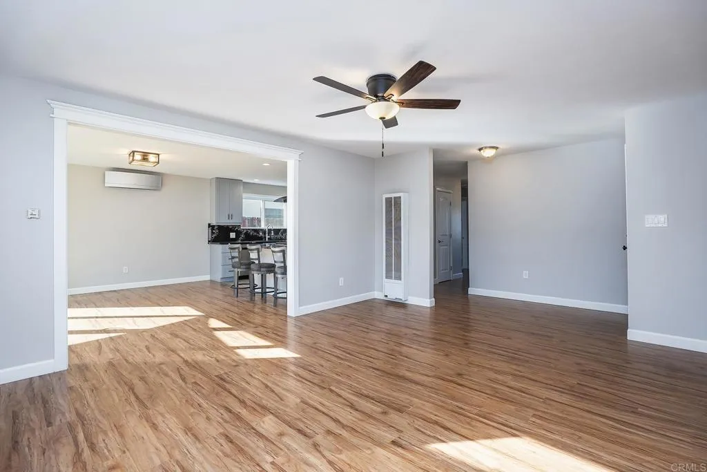 https://cdn.realtyfeed.com/cdn/127/306636841/7db6f0610f3c54e8269c1d9b3ce04964.webp