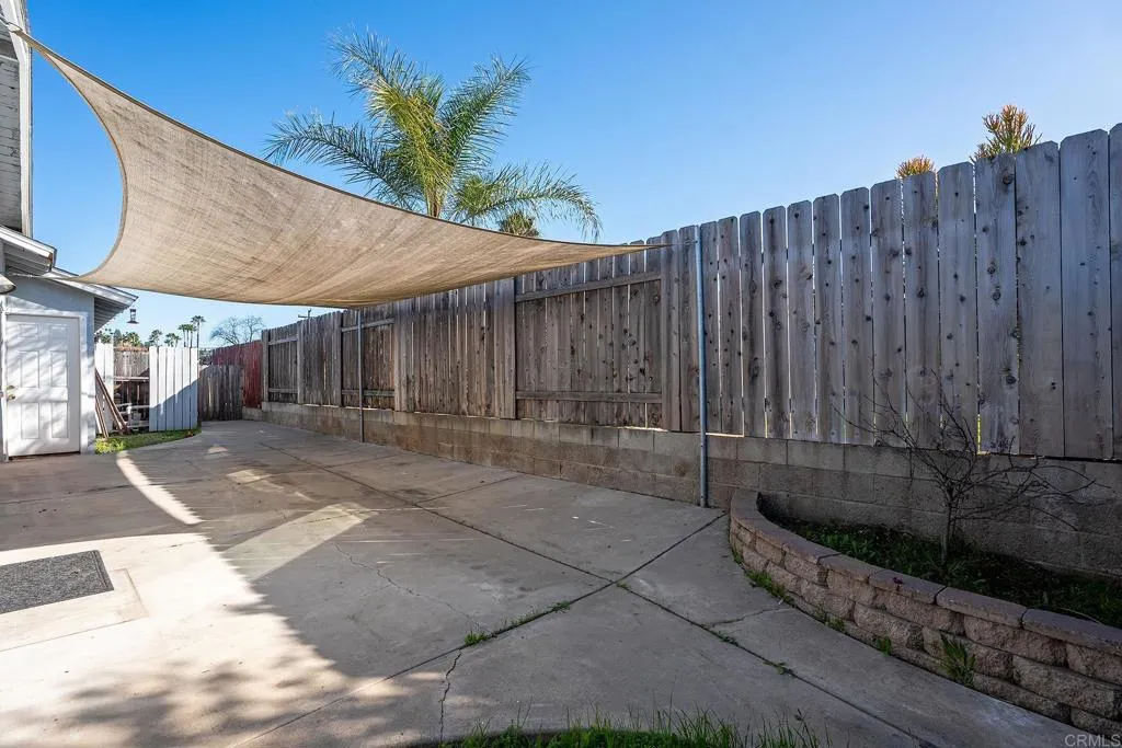 https://cdn.realtyfeed.com/cdn/127/306636841/8b438e2dc037ae0711e772c47b5597de.webp
