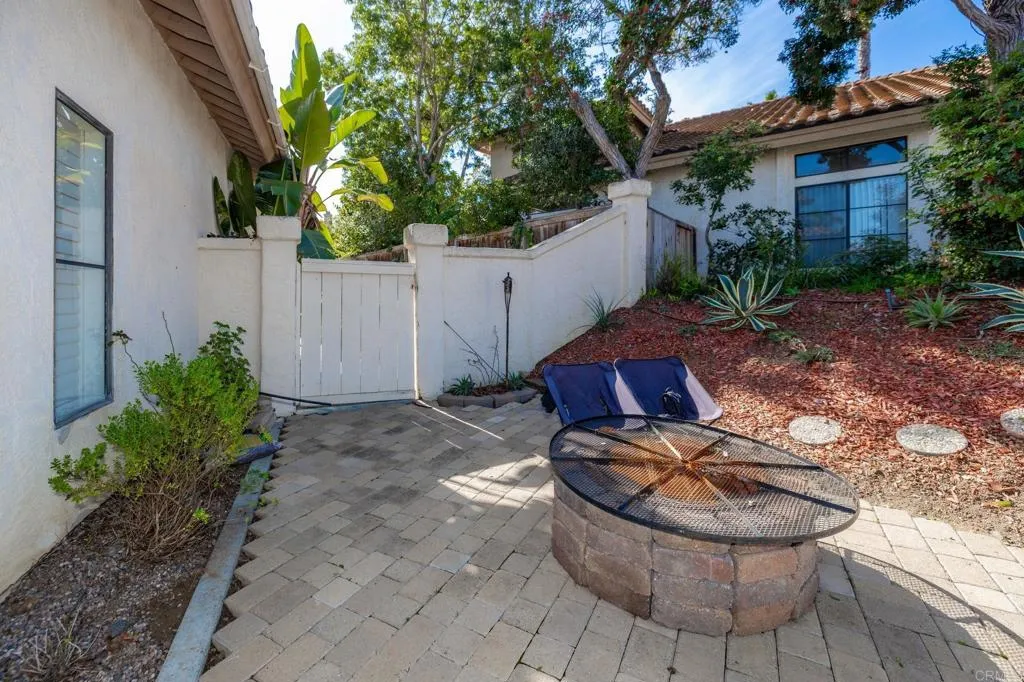 https://cdn.realtyfeed.com/cdn/127/306636887/13e434ba108c6d841d33ad64100aa09b.webp