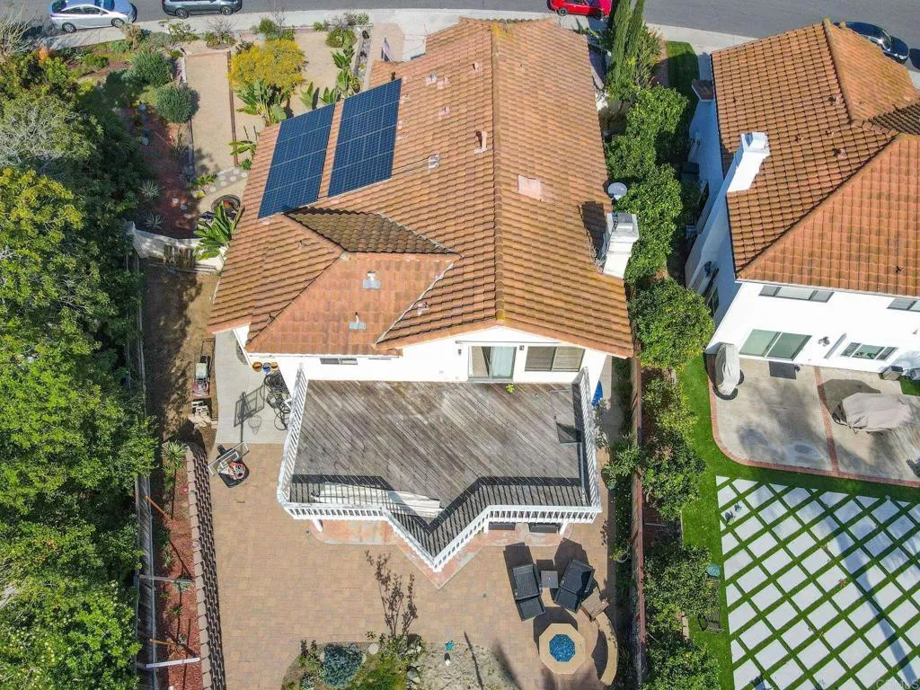 https://cdn.realtyfeed.com/cdn/127/306636887/1970bf2b9b053fadf17895ae5ddde723.webp