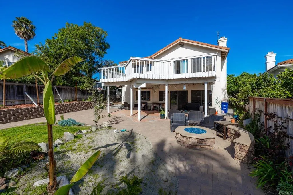 https://cdn.realtyfeed.com/cdn/127/306636887/1d4b878817de8680a213242318ff79e5.webp