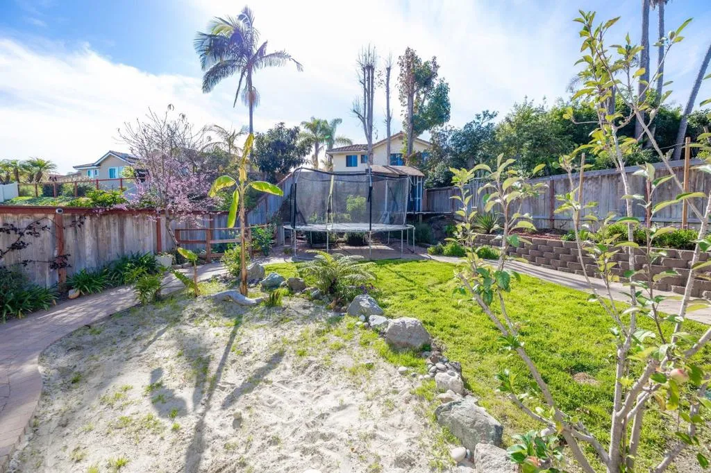 https://cdn.realtyfeed.com/cdn/127/306636887/4b85ba8e26f47b21a674b587767553be.webp