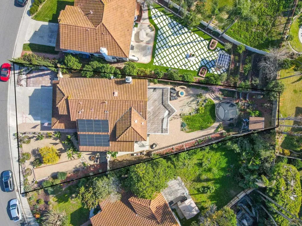 https://cdn.realtyfeed.com/cdn/127/306636887/5fdc00959887e7edc546355f44d12639.webp