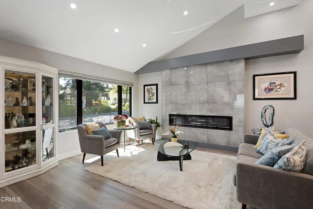 4428 Oakwood Avenue, La Canada Flintridge, CA 91011 - Photo 4 of 75, La Canada Flintridge, CA