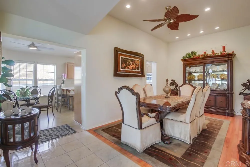 https://cdn.realtyfeed.com/cdn/127/306636926/664738329927b310f72c55bedae68bf4.webp
