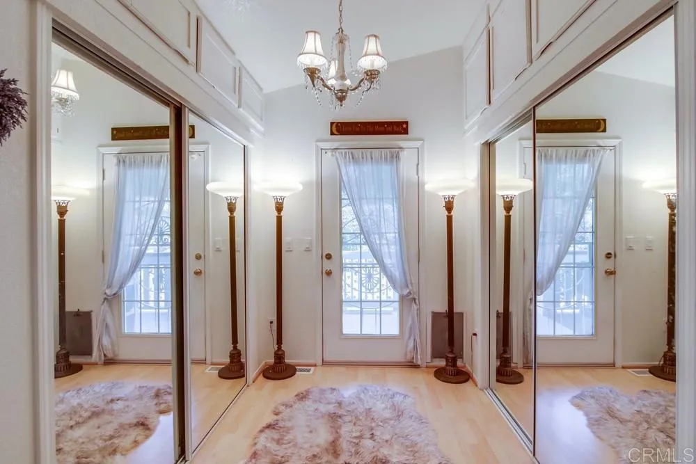 https://cdn.realtyfeed.com/cdn/127/306636926/f8f2eb83f866f9b57143b841a26e08b8.webp