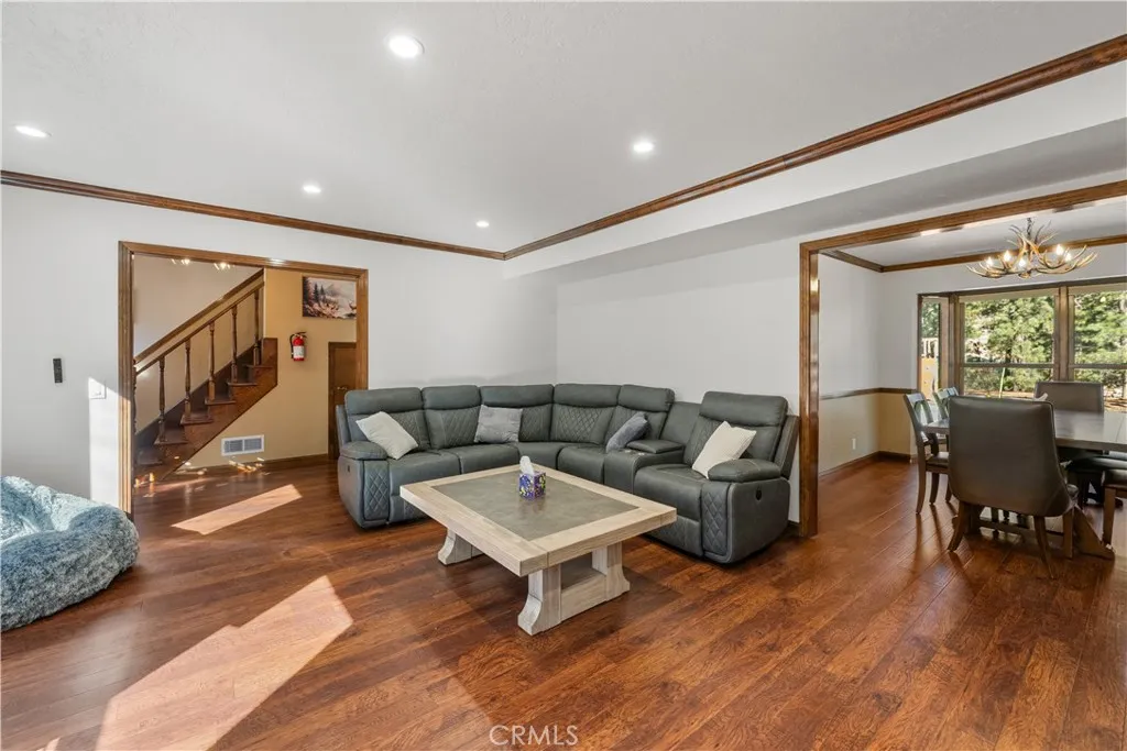 42554 Juniper Drive, Big Bear Lake, CA, 92315