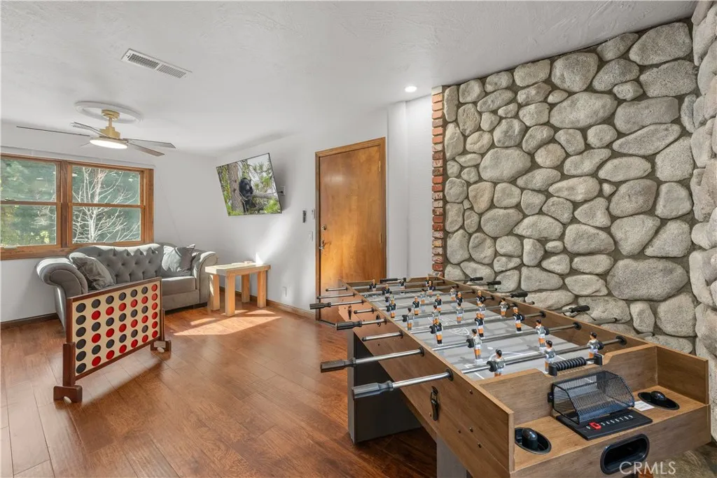 42554 Juniper Drive, Big Bear Lake, CA, 92315