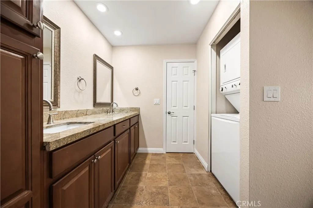https://cdn.realtyfeed.com/cdn/127/306636964/16c3f08aa764742d0a90b87e59c87f95.webp