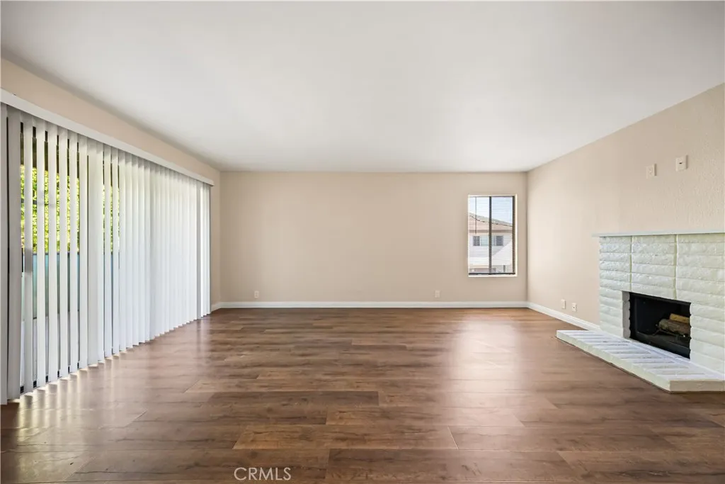 https://cdn.realtyfeed.com/cdn/127/306636964/7ed0e7e2c18ac323f40e3e360bfa02e9.webp