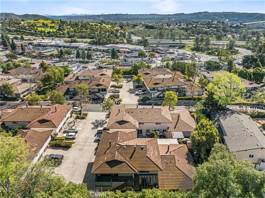 https://cdn.realtyfeed.com/cdn/127/306636964/a191c216fdc63924440635ce0ffbc299.webp