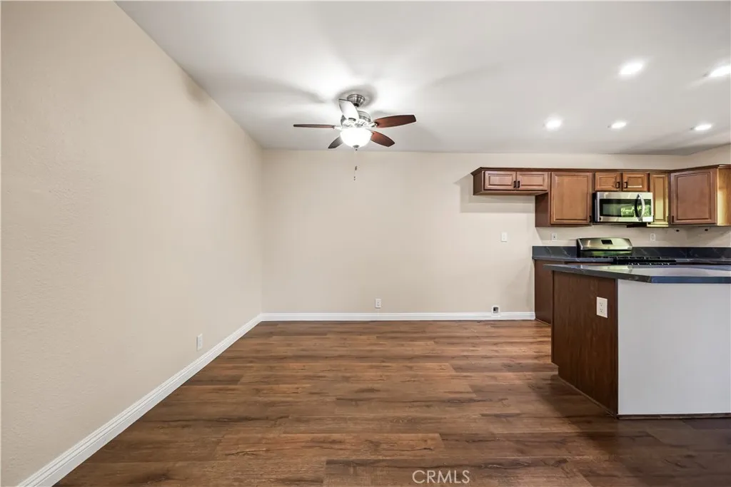 https://cdn.realtyfeed.com/cdn/127/306636964/a5afa41c47c141671e942f4efb08c984.webp