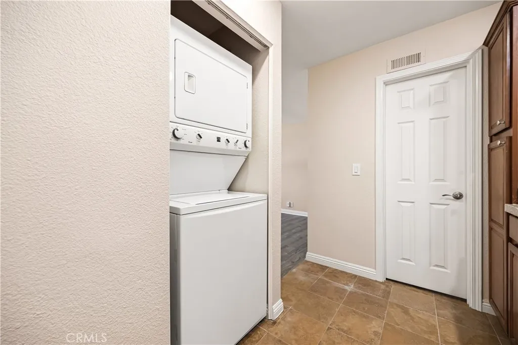 https://cdn.realtyfeed.com/cdn/127/306636964/a5fbb66afc92a24a2c94ea17da7b3bdf.webp