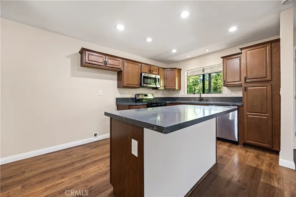 https://cdn.realtyfeed.com/cdn/127/306636964/c5dd38b4f89bf69509ec5eaabe3f238d.webp