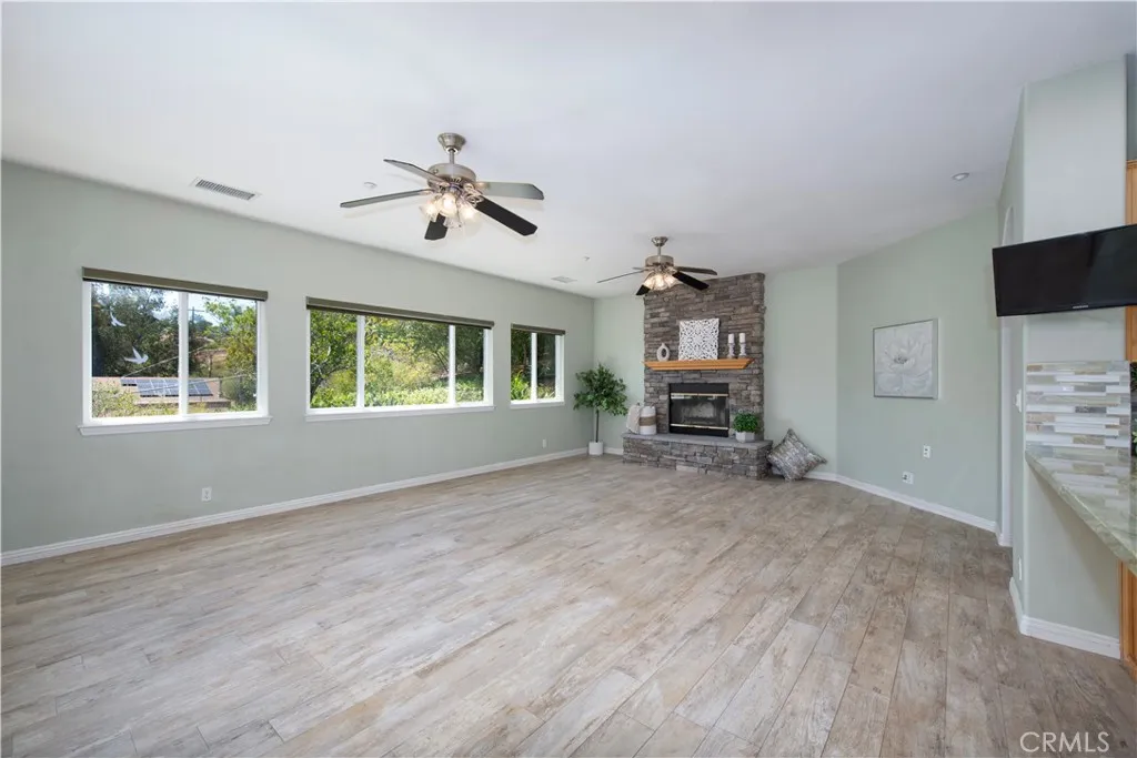 https://cdn.realtyfeed.com/cdn/127/306636969/ba58b5cc5e2e7f5227c6754dc50b6230.webp