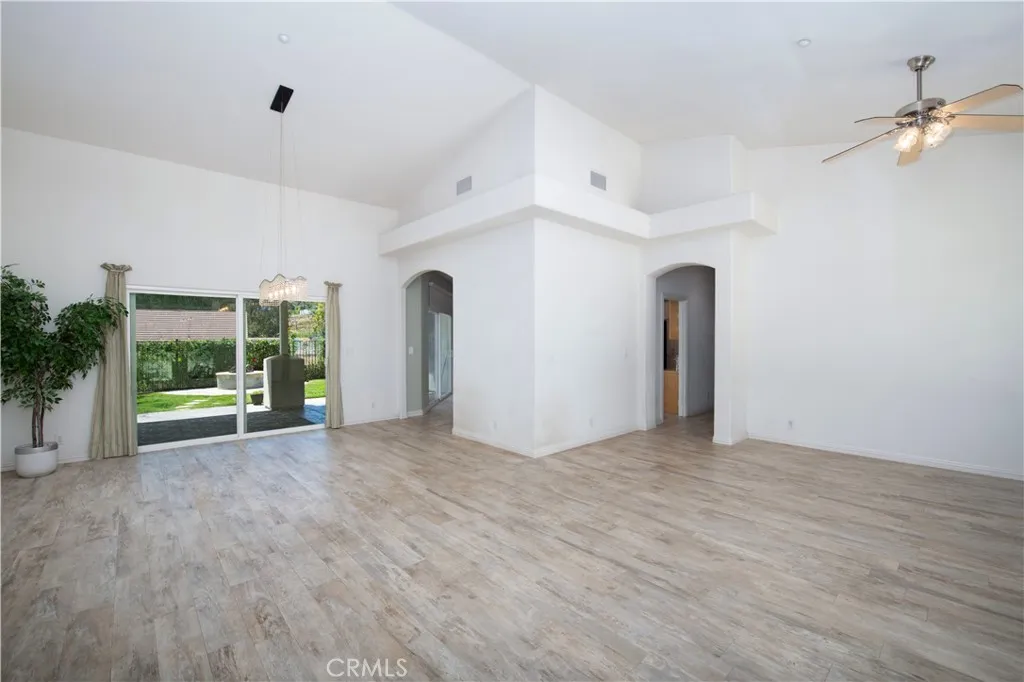 https://cdn.realtyfeed.com/cdn/127/306636969/ef293603b4db8b0aae471f035d9ce58f.webp