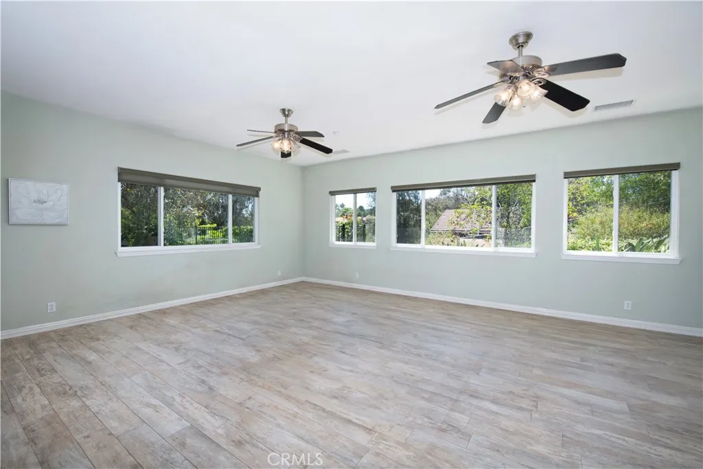 https://cdn.realtyfeed.com/cdn/127/306636969/fde6612fd39651dd7b4b99af40779a41.webp